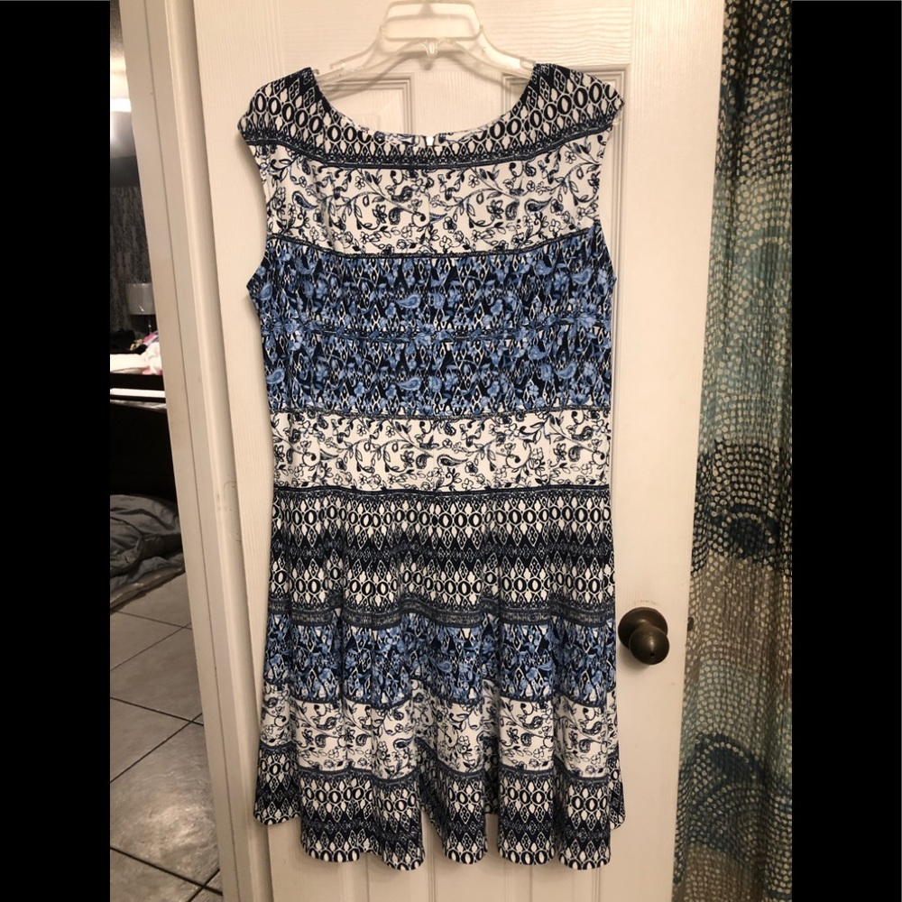 Danny & Nicole flare dress!